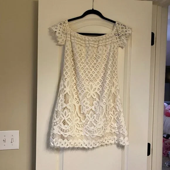 White Lace Dress - Picture 3 of 3